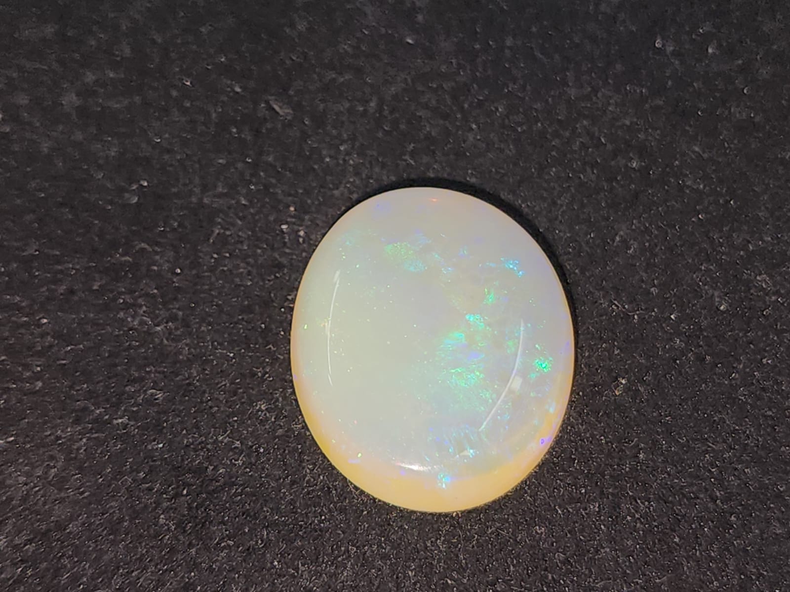 Ethiopian Opal (White Opal)